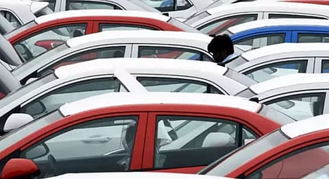 Sequential rise in Sep auto retail sales, PV segment back in green