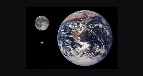 Moon once shared magnetic field with Earth, protecting atmosphere