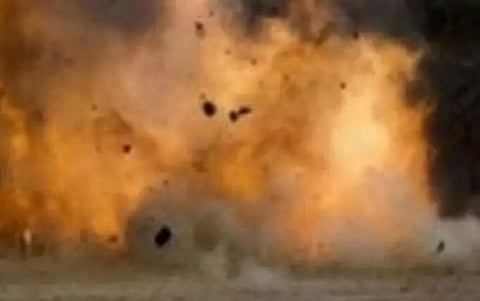 Major blast in Agra, 3 dead, half a dozen people injured