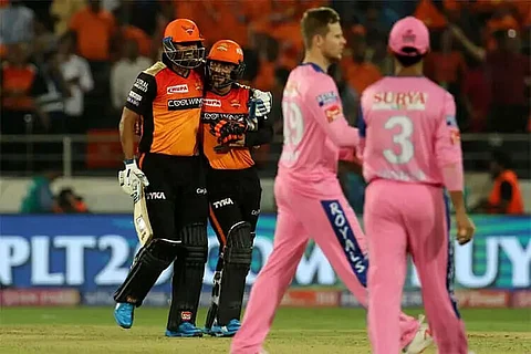 SunRisers Hyderabad register 8-wkt win