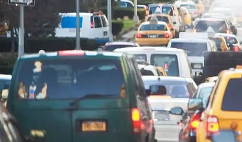 Traffic Regulation in front of Banks: Itanagar DC Komkar Dulom seeks public support
