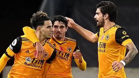 Wolves beat Palace, climb to third