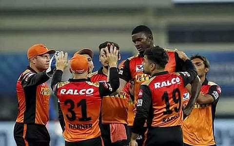 Holder, Williamson lead SRH to 6-wkt win over RCB