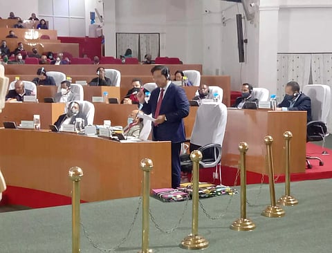 'No-Confidence Motion' defeated by voice vote