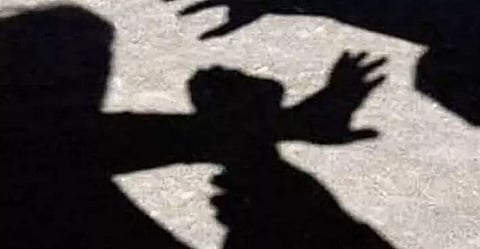 Gang of Gamblers assault journalist in broad daylight at Palasbari