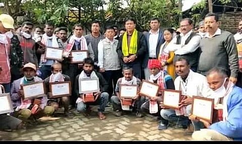 6th anniversary of Swachh Bharat Abhiyan: Social workers greeted in Digboi