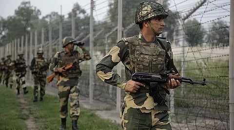 Pakistan once again violates ceasefire on LoC in Rajouri