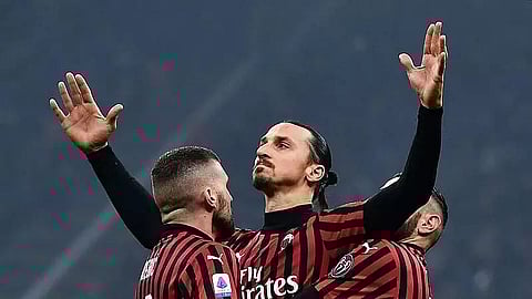 Zlatan Ibrahimovic extends contract with AC Milan until 2021