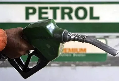 Petrol & diesel prices remain unchanged after five-day hike