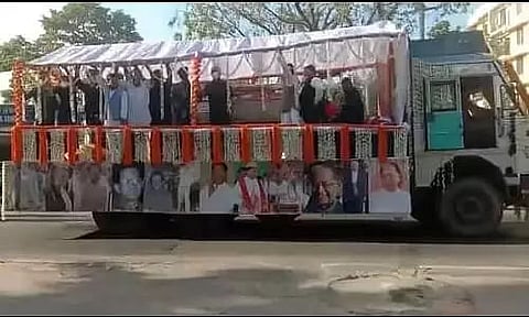 Final journey of Tarun Gogoi begins, scores gather, people from far-flung areas reach to be part of the last journey