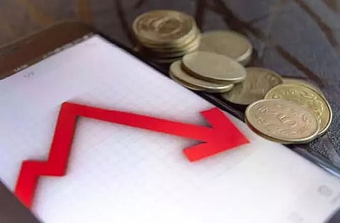Contraction in Q2FY21 GDP recedes, but India officially enters recession