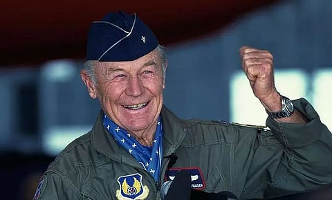 Chuck Yeager, first person to fly at speed of sound, dies at 97