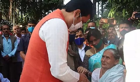 Tripura CM Biplab Deb gives ex-gratia to victims' families in Kanchanpur