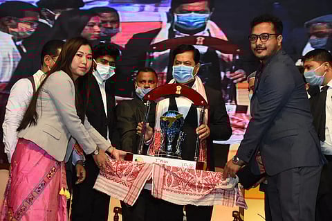 In recognition of good work, CM Sarbananda Sonowal presents P&RD Awards