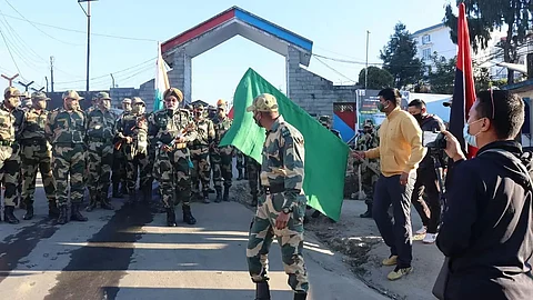 BSF in Nagaland conducts half marathon to commemorate 1971 war martyrs