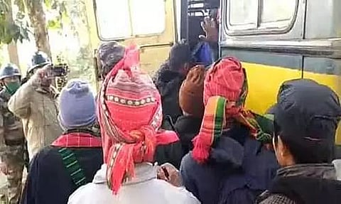 24-hrs strike in Tripura, vehicle movement disrupted