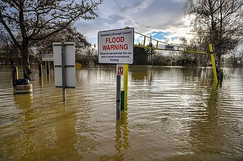 Hundreds evacuated in UK amid storm, floods