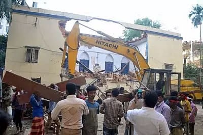 Outrage in Bangladesh over bid to demolish house of freedom fighter against British