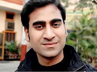 Man Who Promised Smartphones at Rs. 251 Now Accused of Rs 200 Cr Dry Fruits Fraud