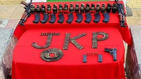 Jammu & Kashmir: 2 terror operatives nabbed