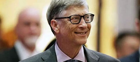 Bill Gates receives first dose of COVID vax