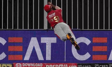Kings XI Punjab Nicholas Pooran's superhuman lunge!