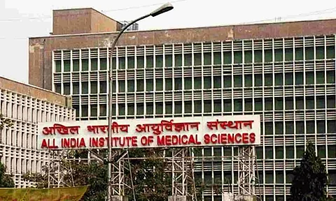 Delhi journalist jumps to death from AIIMS' 4th floor after testing COVID-19 positive