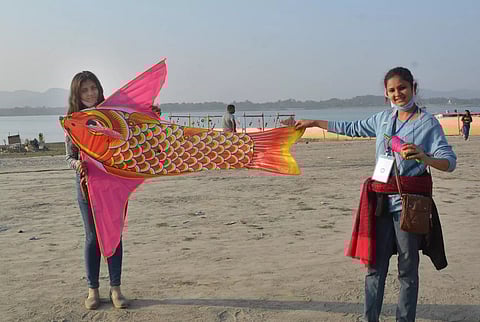 Jeevan Kite River Festival kicked off in Guwahati