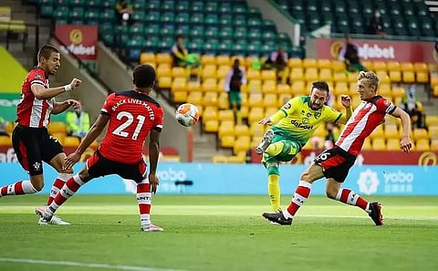 Southampton thrash basement side Norwich 3-0 away