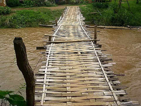 Villagers decry makeshift bamboo bridge, demand concrete bridge