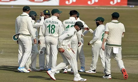 George Linde keeps South Africa hopes alive after Hasan's fifer