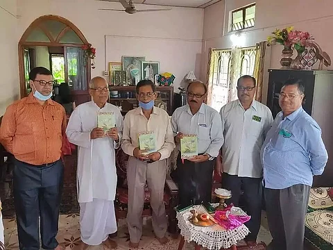 Manuh More Koi Book by Jogendra Nath Baruah released in Doomdooma