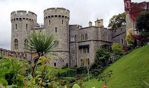 TRAVELOGUE: Mysterious Stonehenge