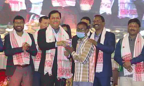 Sonowal Provides Financial Assistance to Registered Construction Workers in Dibrugarh