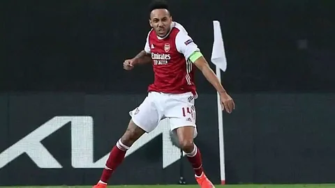 Arsenal, Milan reach Europa League last 16
