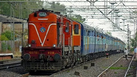 Railways ensures 100% minimum wage payment to contract workers