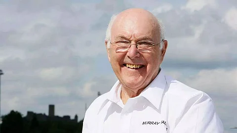 'Voice of F1' Walker passes away at 97
