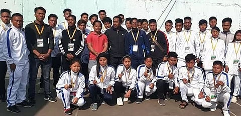 Minister RWD Honchun Ngandam congratulates Longding district Olympic team