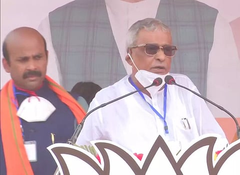 Suvendu Adhikari's Father and TMC MP Sisir Adhikari joins BJP at Amit Shah's rally in West Bengal