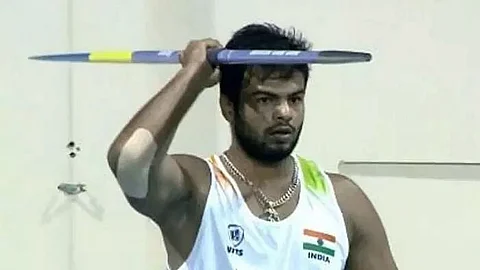 Antil breaks own world record