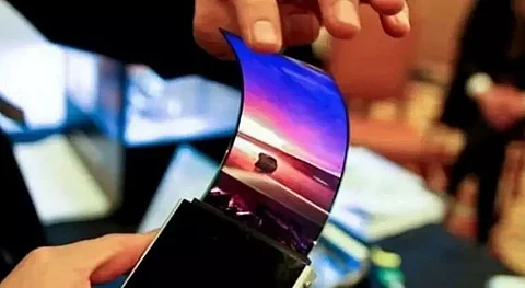 Samsung dominates 2020 global smartphone panel market