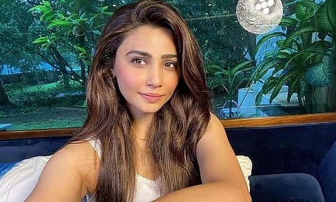 There is unmatchable pleasure in feeding stray animals: Daisy Shah