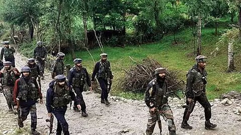 Three unidentified terrorists killed in Pulwama encounter
