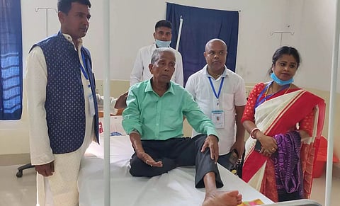 PM Narendra Modi stops speech, asks doctors to look after a fainting supporter