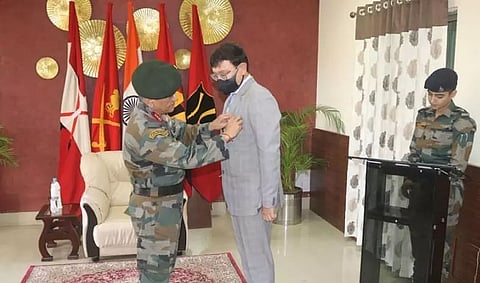 Eastern Army Commander honours Deputy Commissioner of Dibang Minga Sherpa