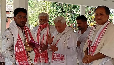 Journalist-writer Rajib Baruah felicitated by Basudev Than Naruwa Xatra