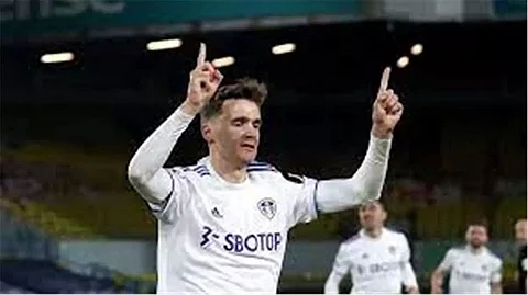 Leeds dent Liverpool's Champions League chances with 1-1 draw