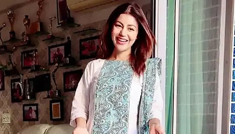 Debina Bonnerjee urges all to donate plasma