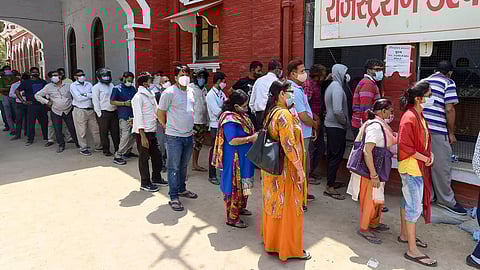 Maharashtra to give free Covid vaccine jabs to all above 18