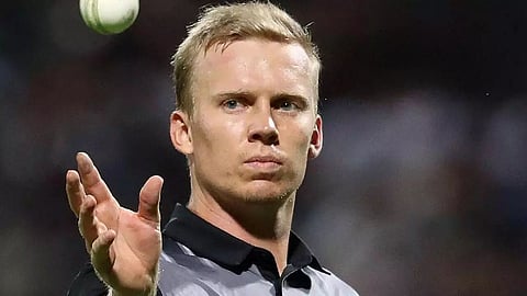 Scott Kuggeleijn replaces Richardson at RCB